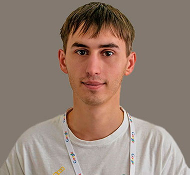Александр Лукашов